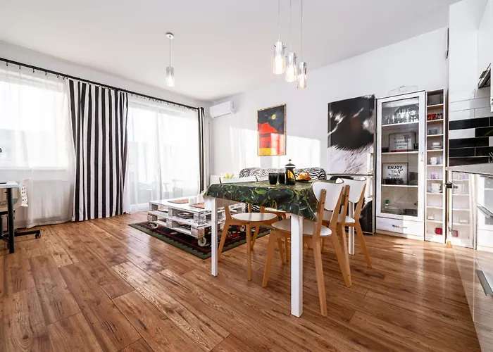 Kleczkow - 50m2, Parking, Balcony - By Rentujemy