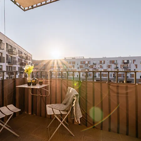 Kleczkow - 50m2, Parking, Balcony - By Rentujemy * Βρότσλαβ