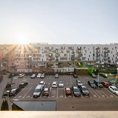 Kleczkow - 50m2, Parking, Balcony - By Rentujemy * Βρότσλαβ