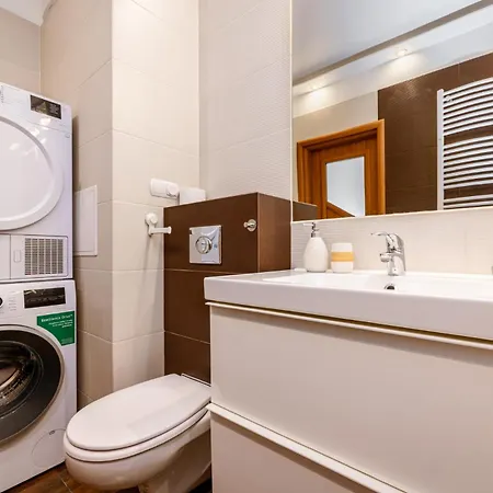 Kleczkow - 50m2, Parking, Balcony - By Rentujemy