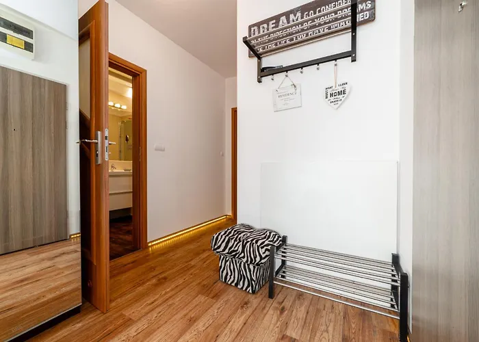 Kleczków - 50m2, Parking, Balcony - By Rentujemy